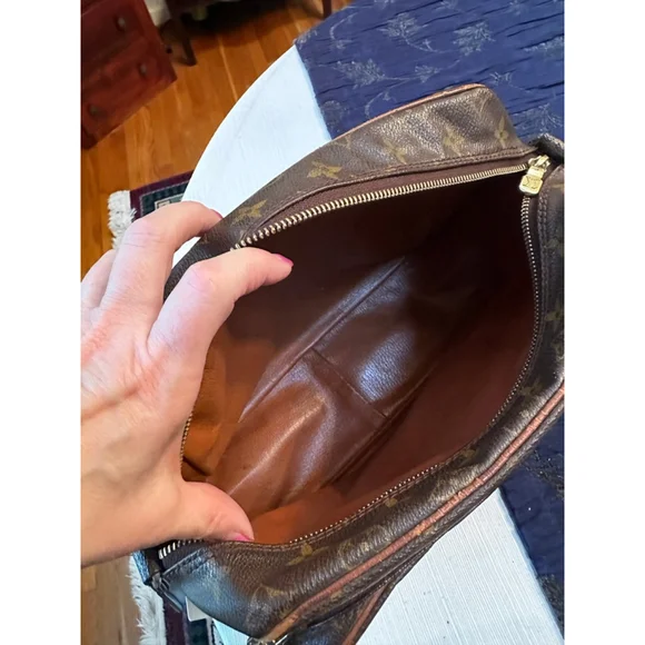 Louis Vuitton Brown & Tan Nile Monogram Crossbody Bag - Picture 14 of 15